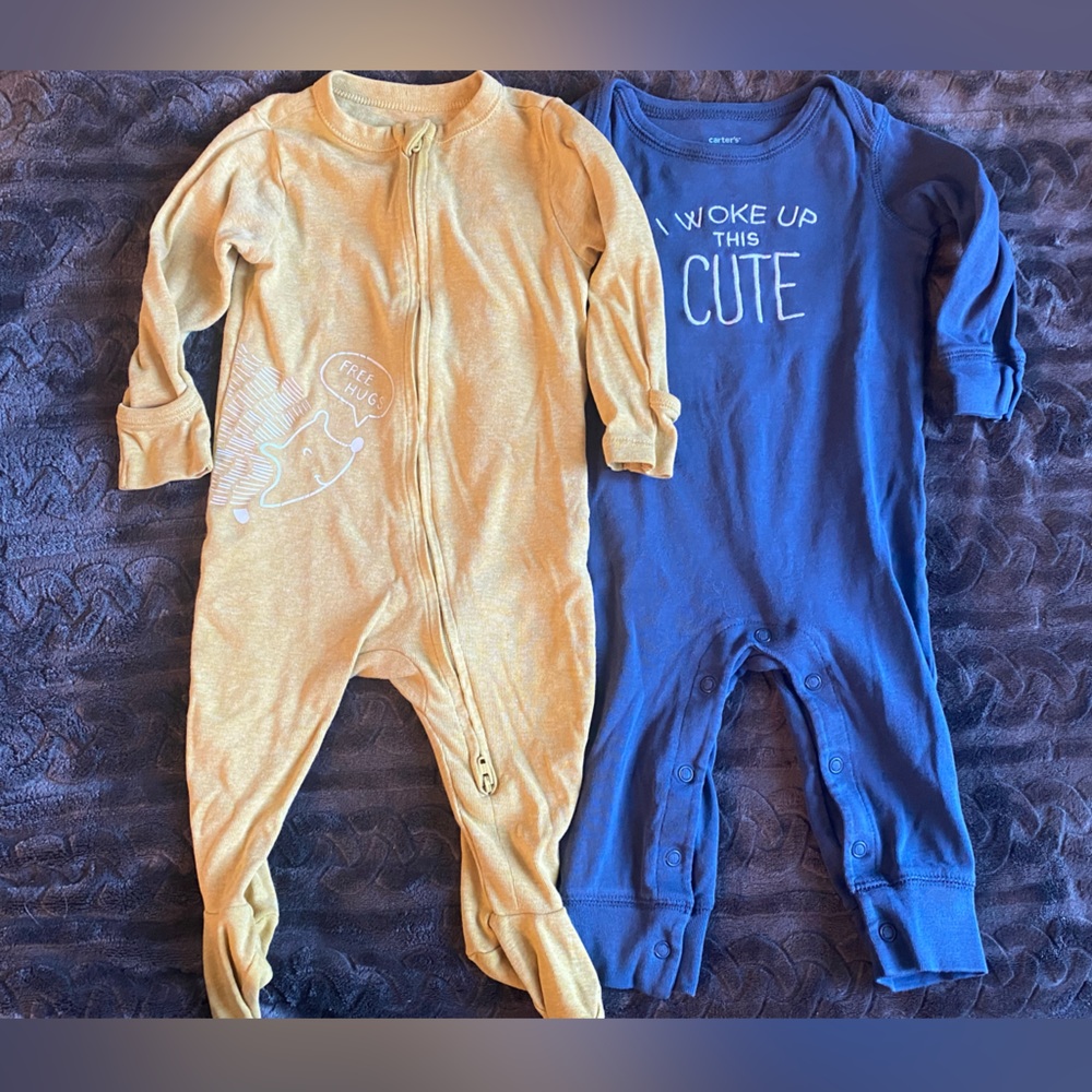 Old Navy & Carters 6-9 month onsie/footie bundle
